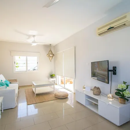 Willa Pernera Beach Three Bedroom