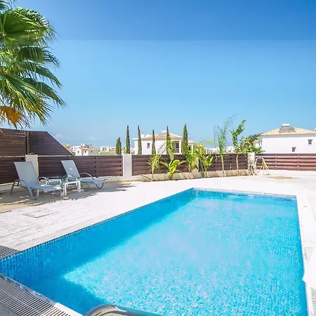 Willa Pernera Beach Three Bedroom Protaras