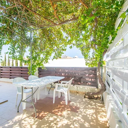 Pernera Beach Three Bedroom Willa