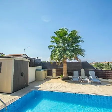 Pernera Beach Three Bedroom Villa *